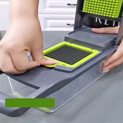 हमारे 12 में 1 मैनुअल मंडोलिन फल सब्जी स्लाइसर के साथ रसोई में रचनात्मक बनें